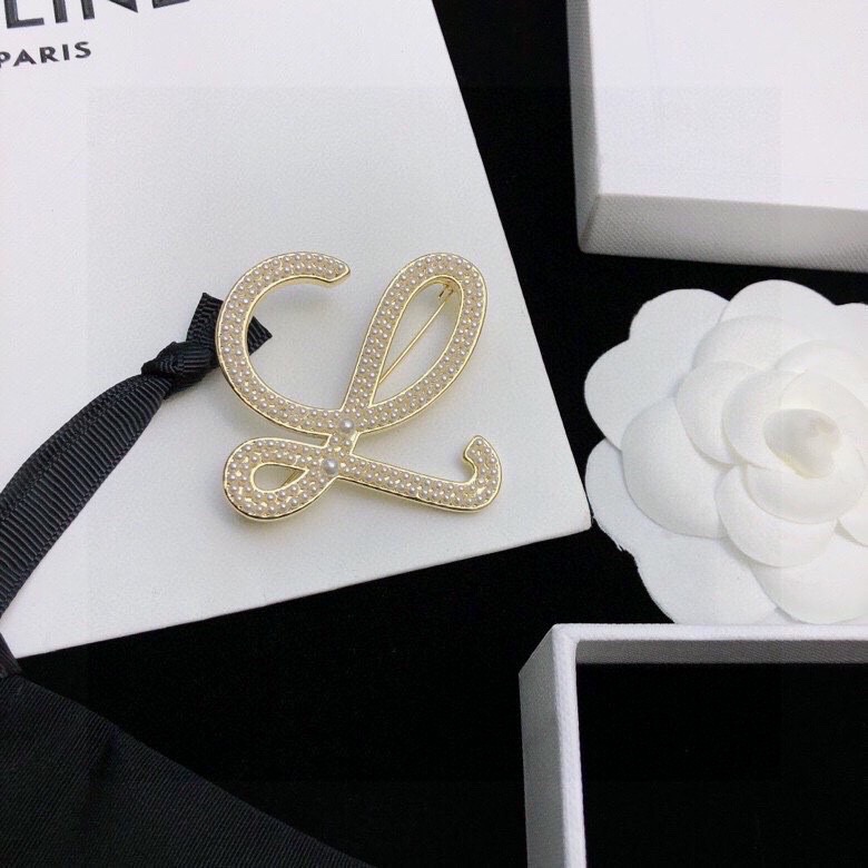 Loewe brooch 09lyw2